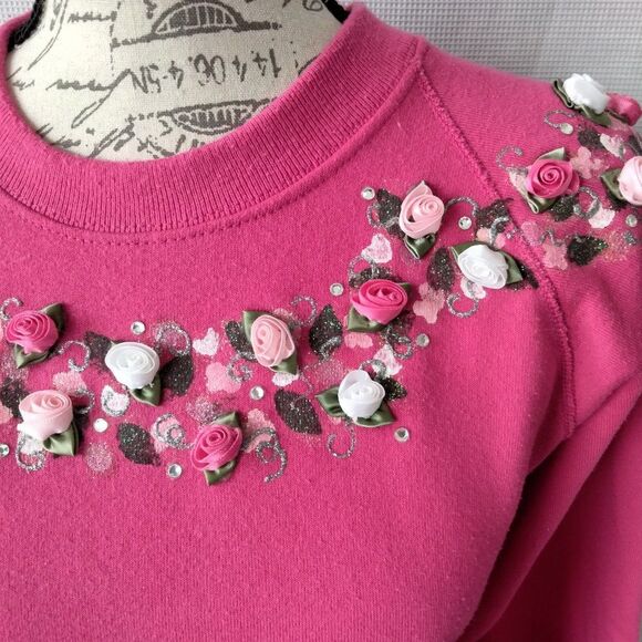 Festive Bright Pink LARGE Long Sleeve Sweatshirt - Picture 2 of 11